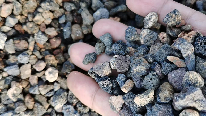 火山岩滤料和活性炭滤料有什么区别和联系？